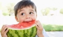 扎西德勒吃瓜,揭秘网红美食背后的故事