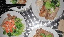 两公婆吃瓜,揭秘娱乐圈背后的甜蜜与酸楚