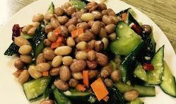 吃瓜吃花生米图片,跟随镜头探寻吃瓜吃花生的独特魅力