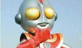 奥特曼队长吃瓜视频,搞笑瞬间引网友热议