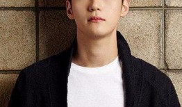 韩国男演员吃瓜,韩国男演员的“吃瓜”日常